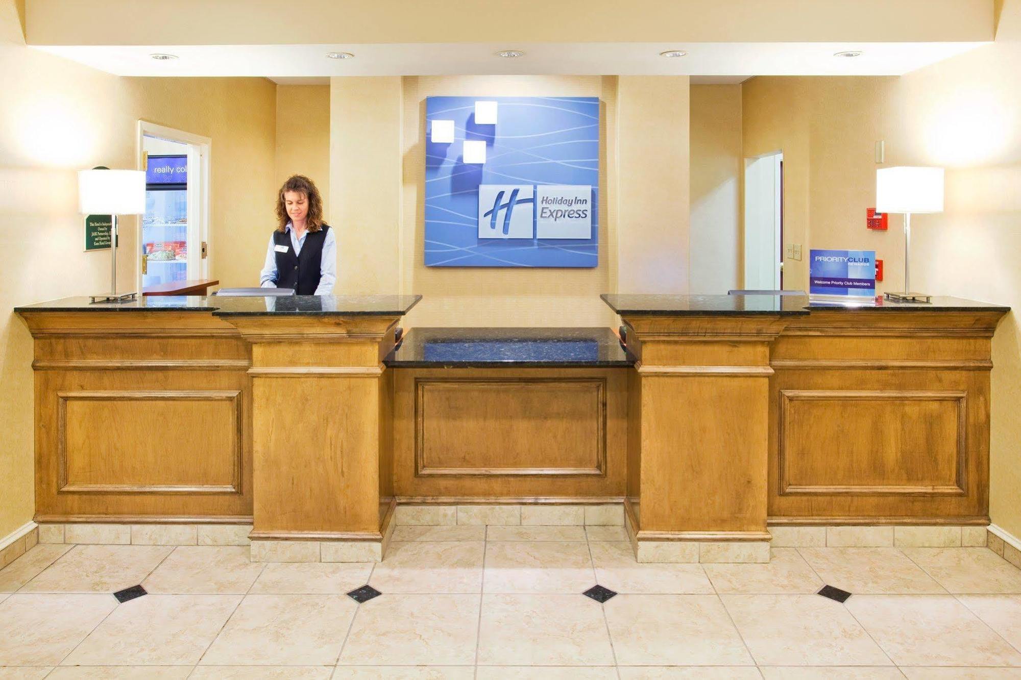Holiday Inn Express Knoxville-Strawberry Plains By Ihg Kültér fotó