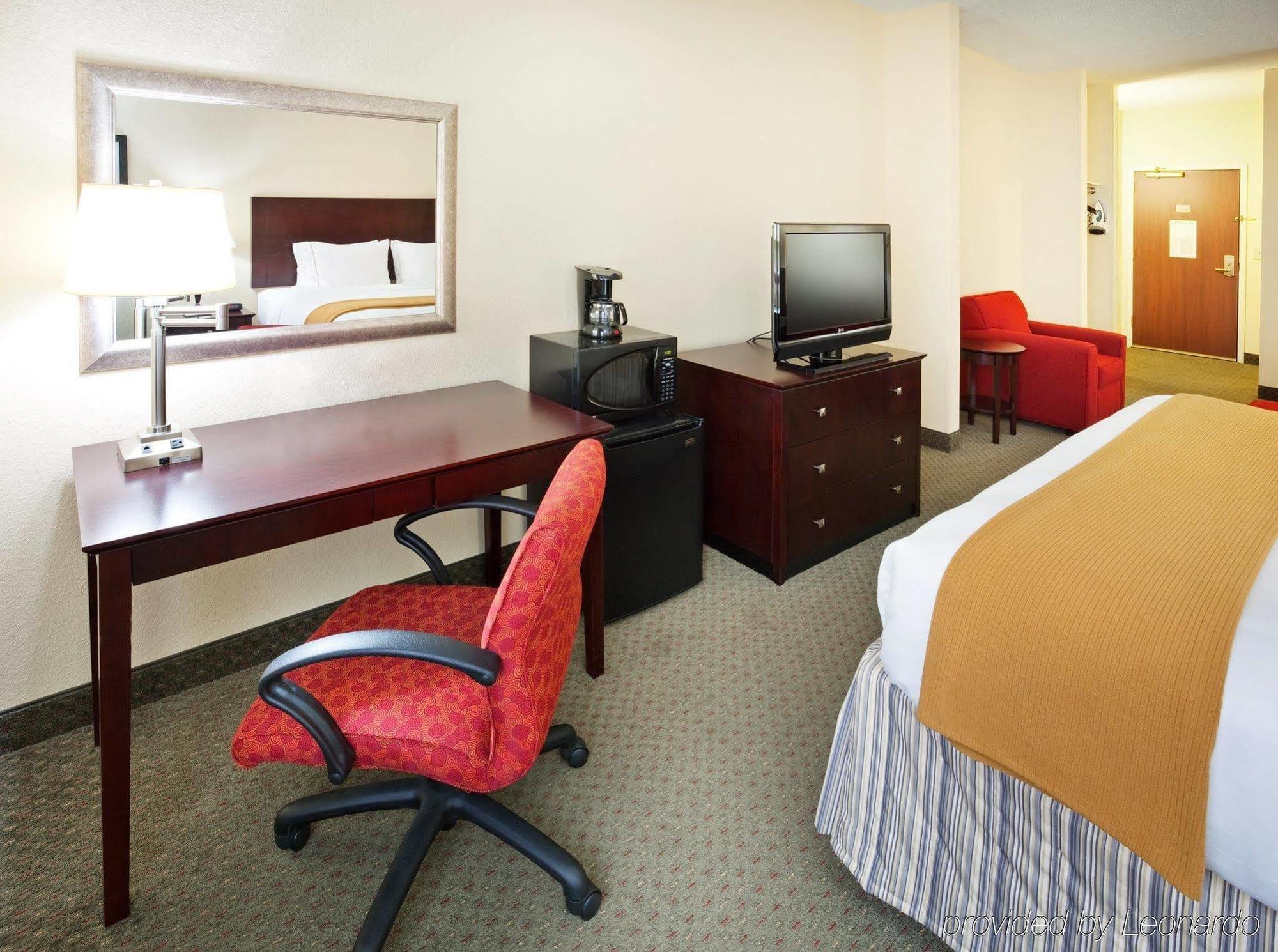 Holiday Inn Express Knoxville-Strawberry Plains By Ihg Kültér fotó